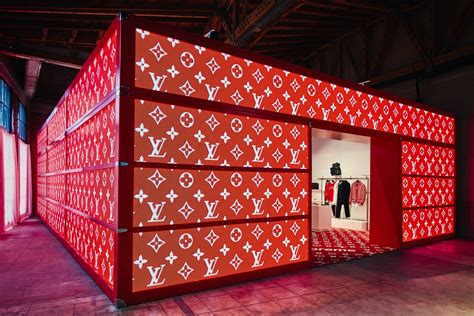 louis vuitton supreme store|does louis vuitton own supreme.